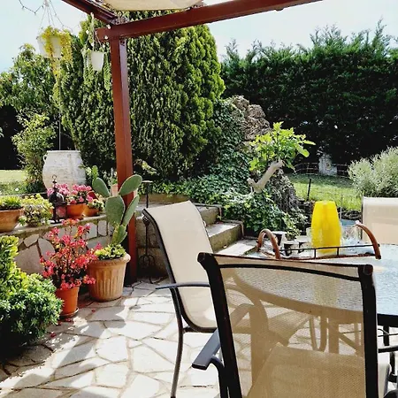 Dimis Garden Nyaraló *